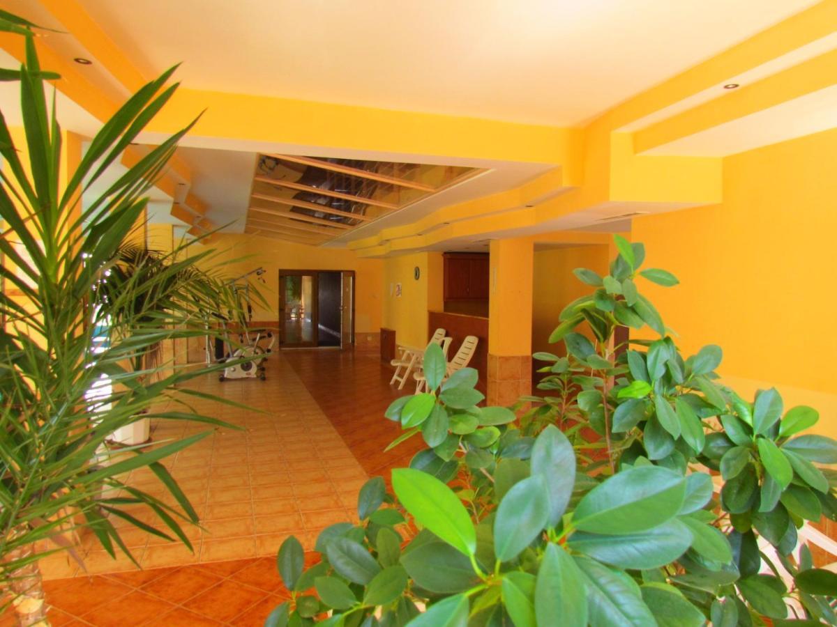Balaton Wellness Apartman Siófok Esterno foto