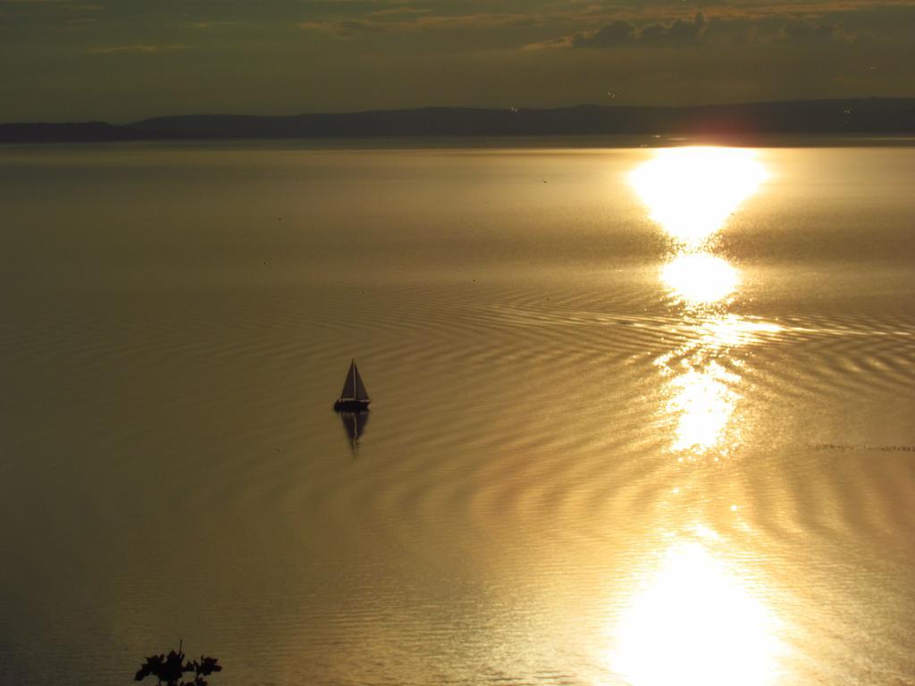 Balaton Wellness Apartman Siófok Camera foto