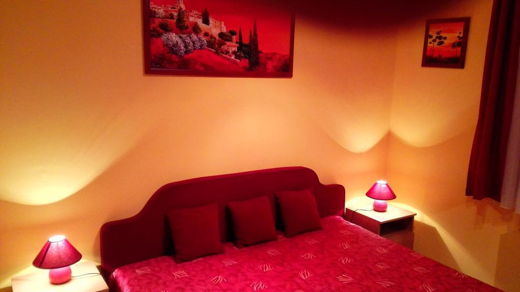 Balaton Wellness Apartman Siófok Esterno foto